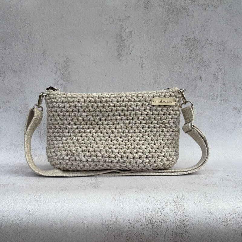 Mini kötött táska zsinórfonal pánttal (zab)