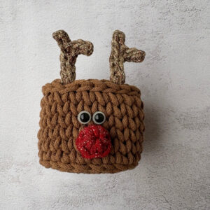 Mini horgolt rénszarvas tároló kosár (fahéj)